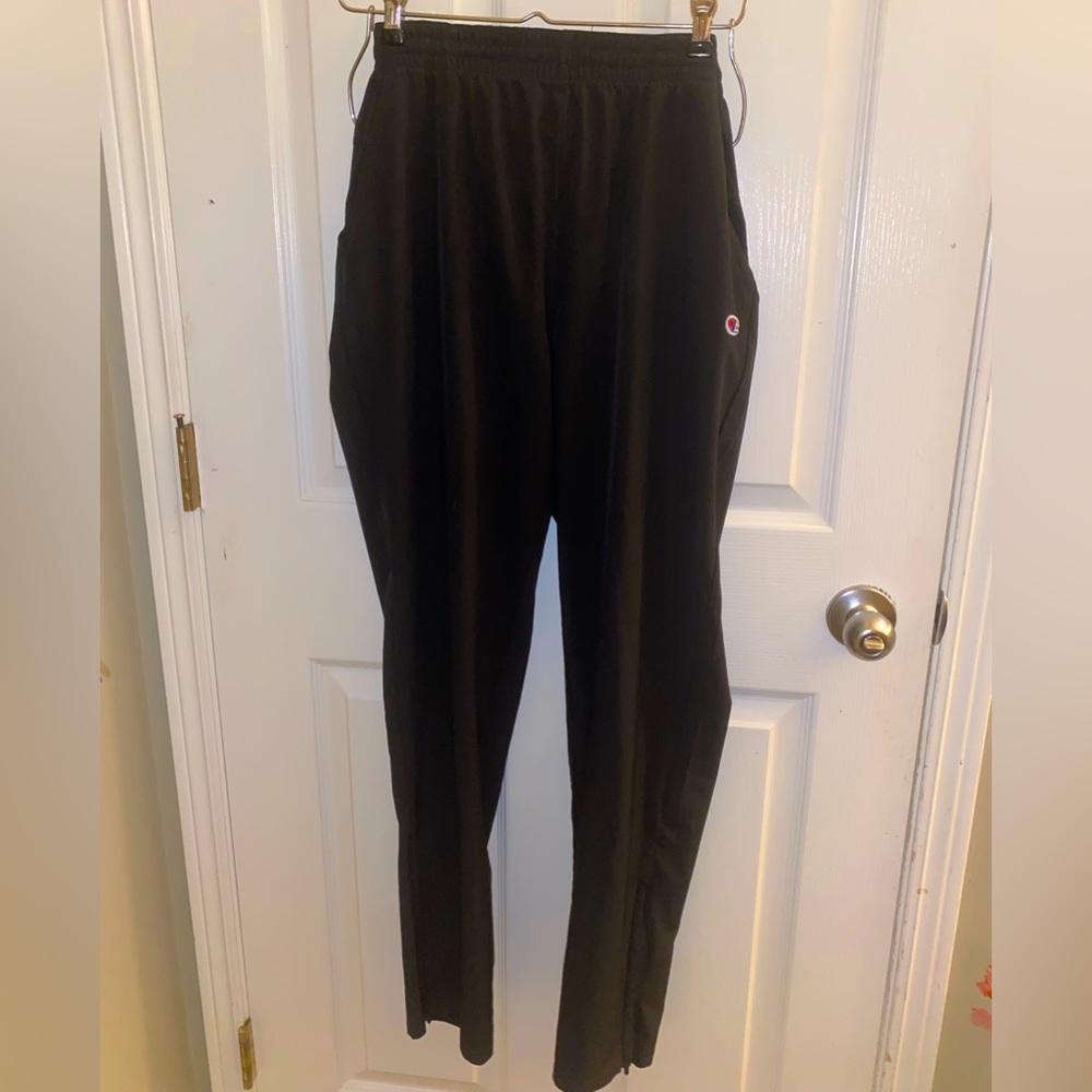Champion parachute running/jogging pants with zip bottoms and drawstring top💚